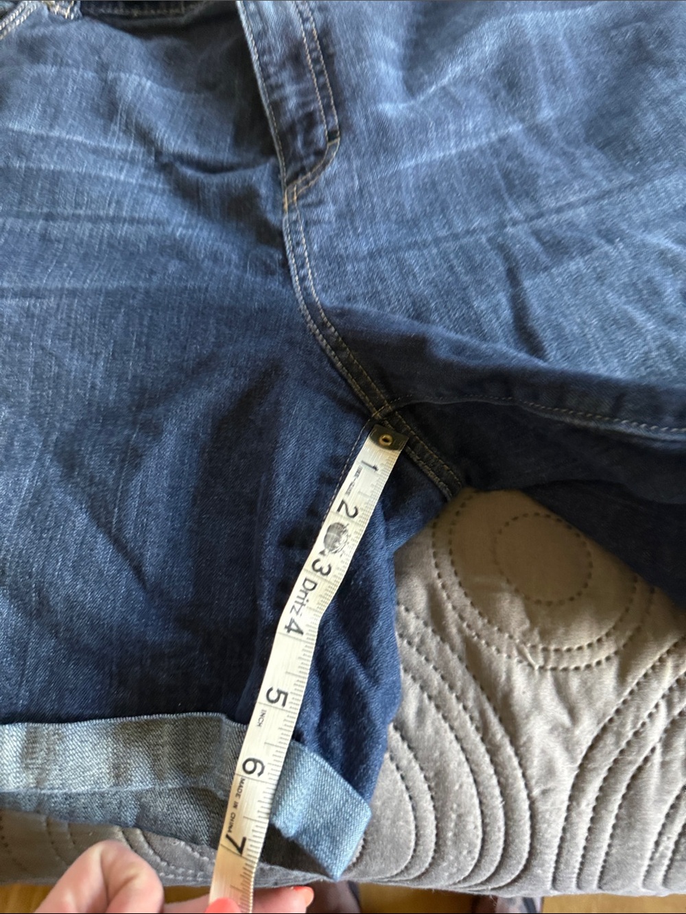 Women’s Dark Blue Denim Roll-Cuff Shorts - Picture 5 of 5